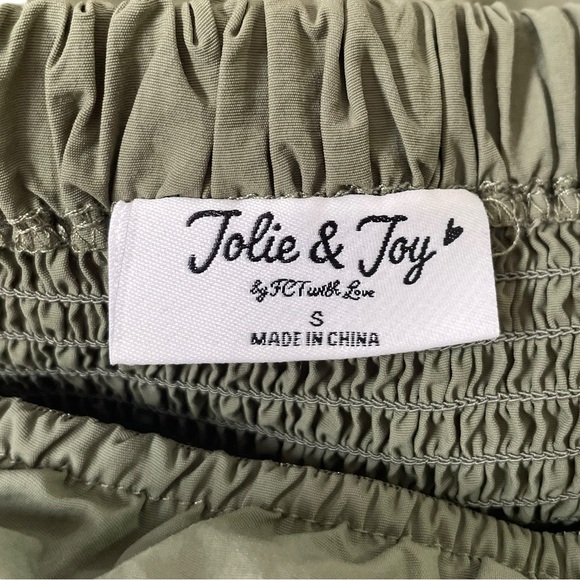 Jolie & Joy Green Military Utility Windbreaker Drawstring Strapless Jumpsuit - Picture 4 of 5
